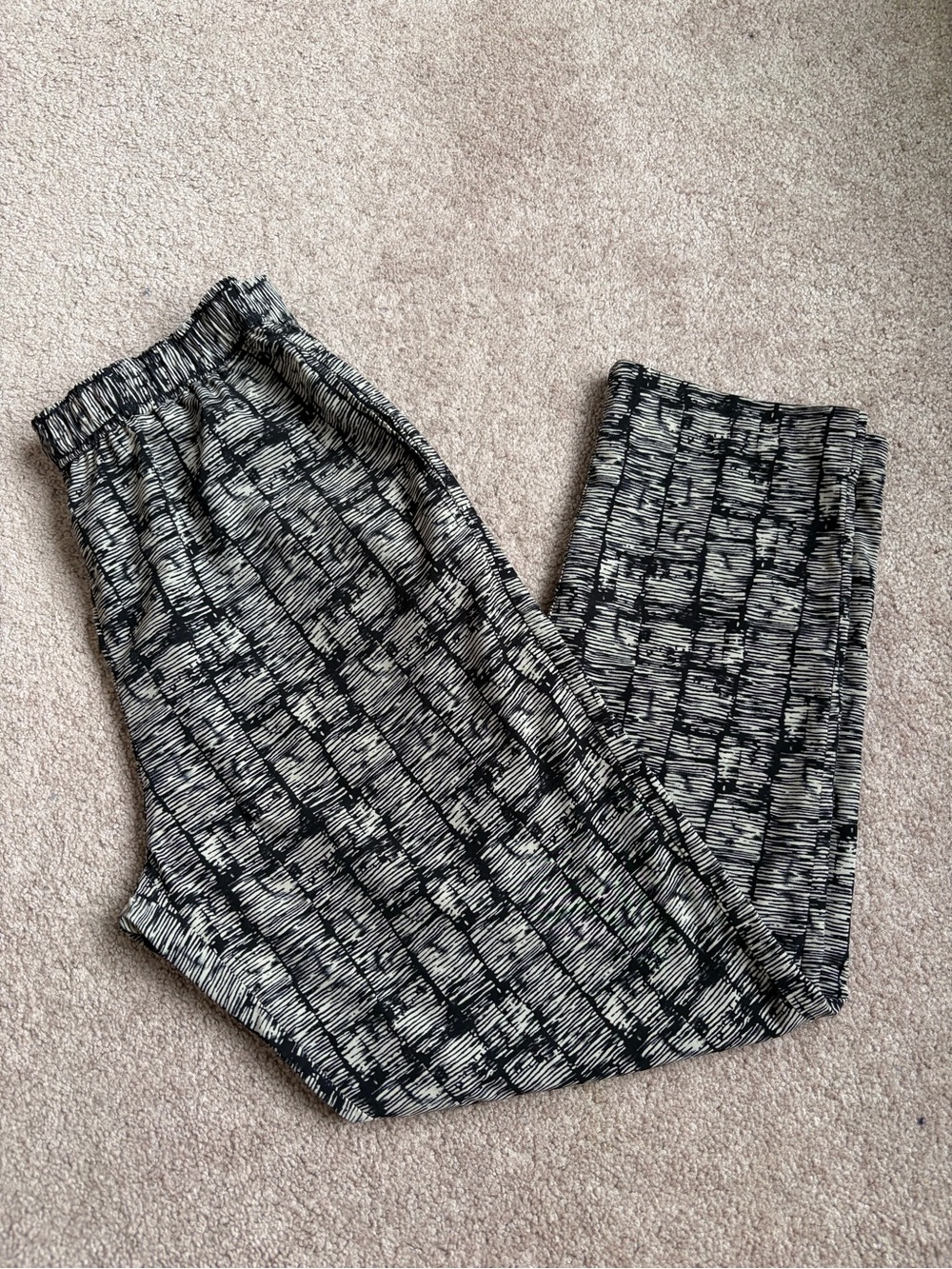🍁 OAK+FORT - Size Medium Pants
